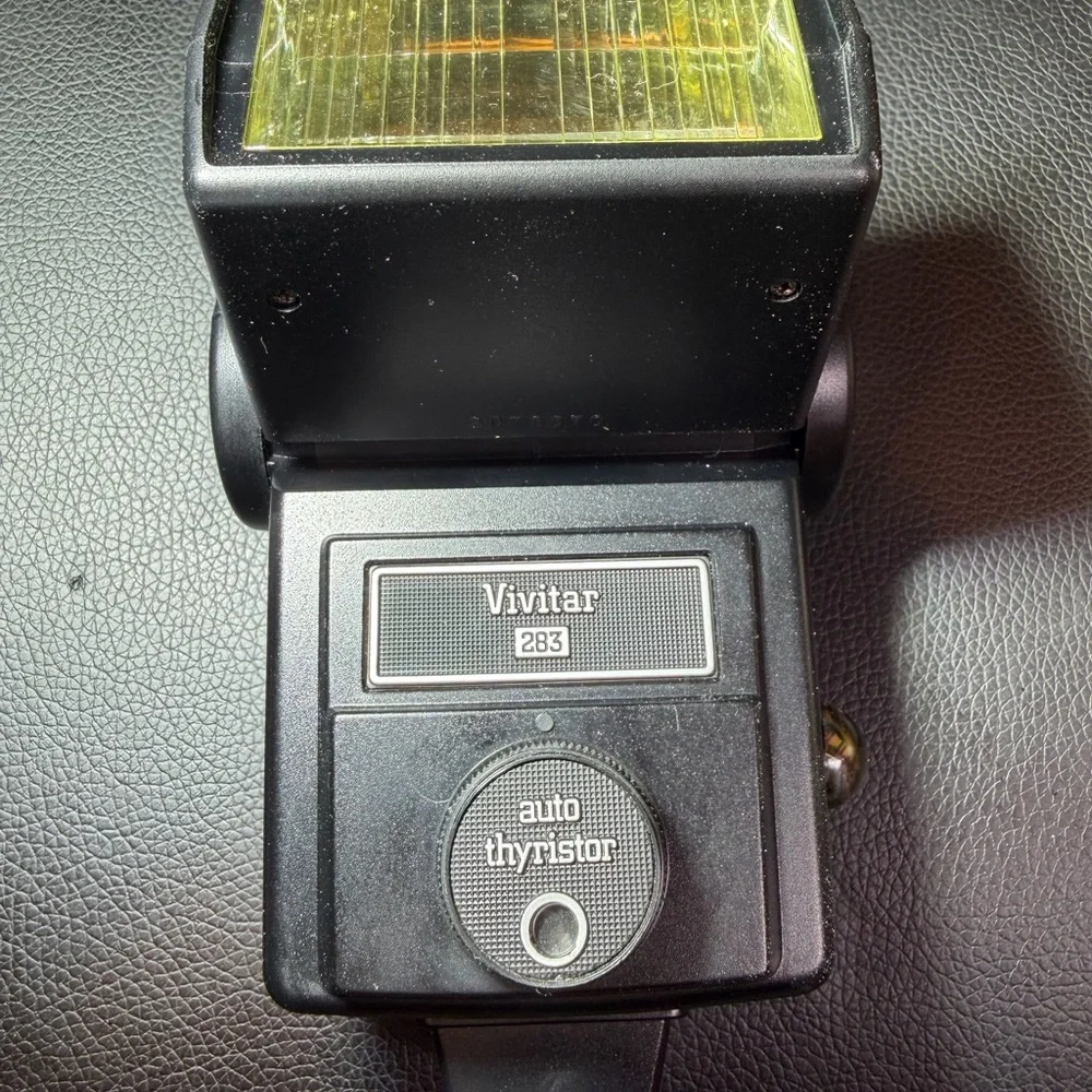 Vivitar 283 Black Flash Unit